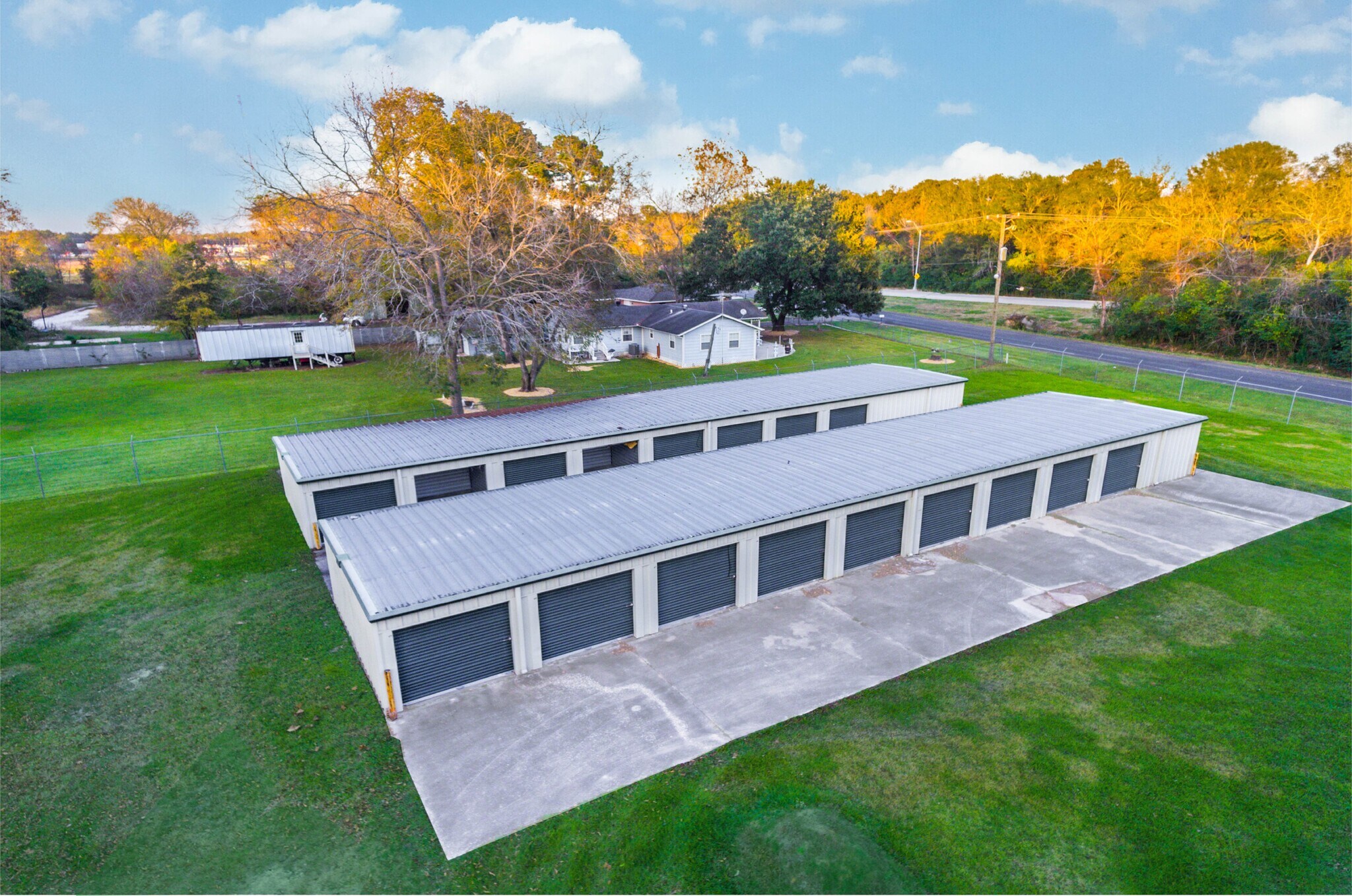 1609 Lakeland Dr, Liberty, TX for Sale