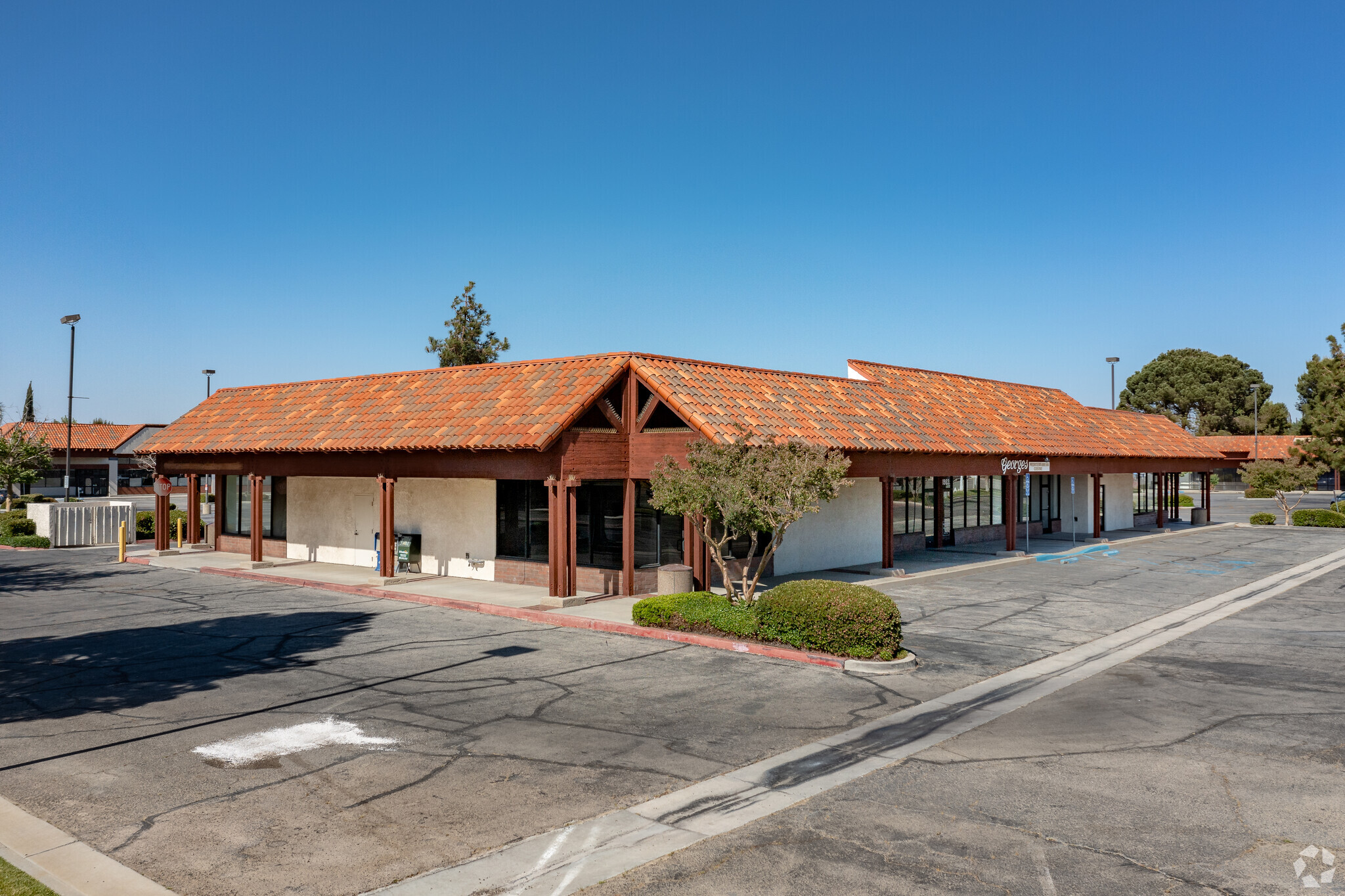 1915-1989 W Avenue L, Lancaster, CA for Rent