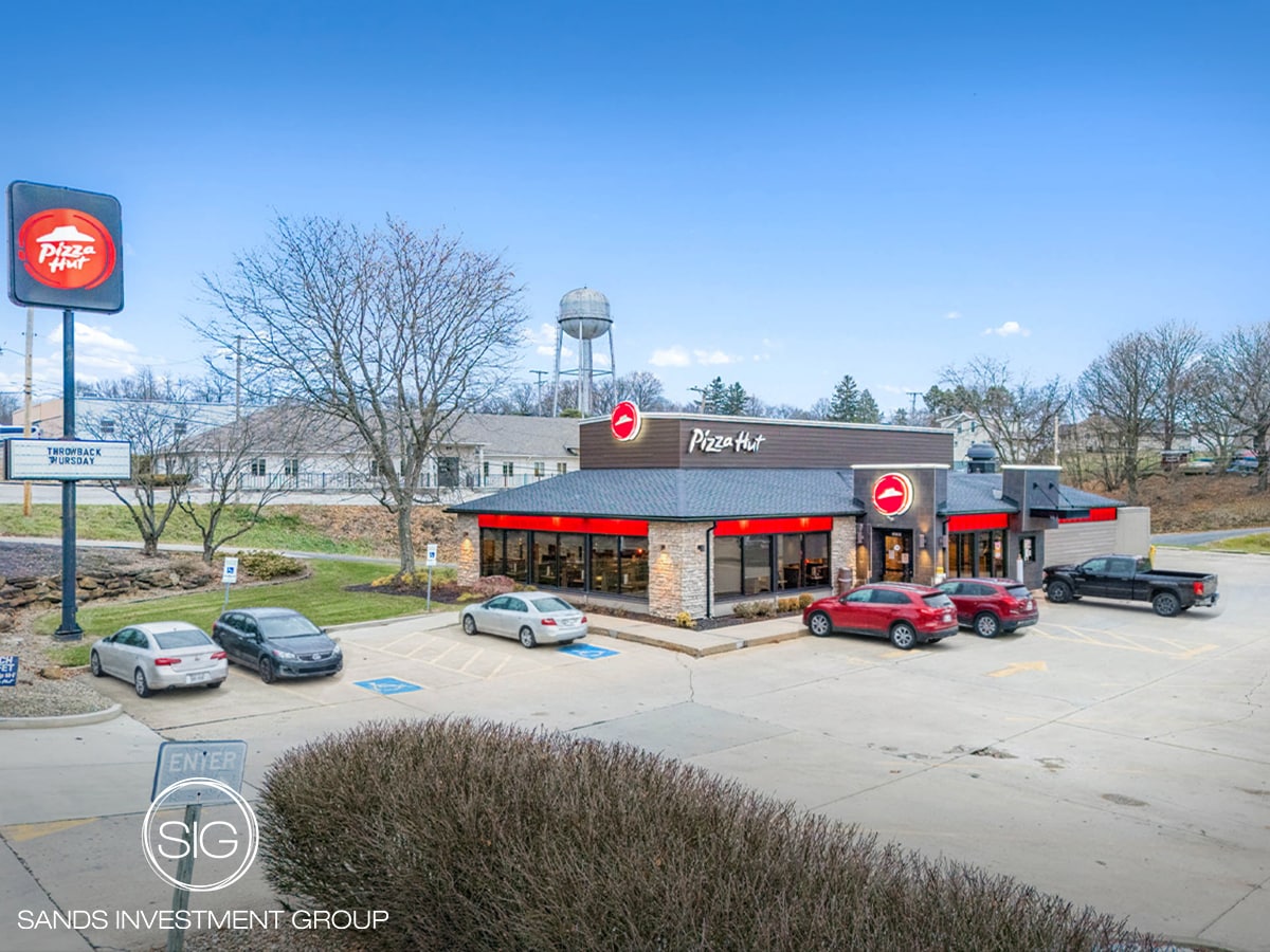 16848 St Clair Ave, East Liverpool, OH for Sale