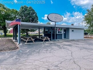 Highland, MI Freestanding - 2120 S Milford Rd