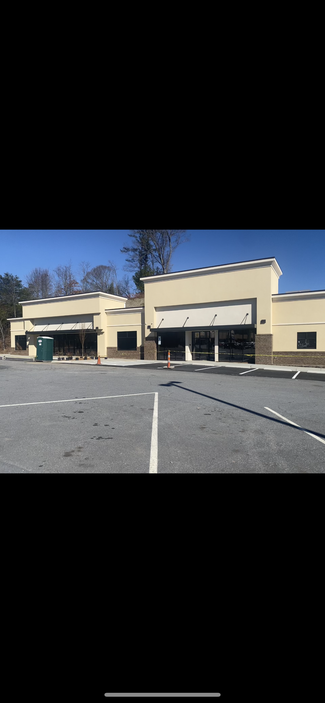 Candler, NC Office/Retail - 91 Marketplace Ln