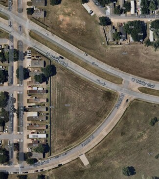 Grand Prairie, TX Commercial Land - 1202 Farmers