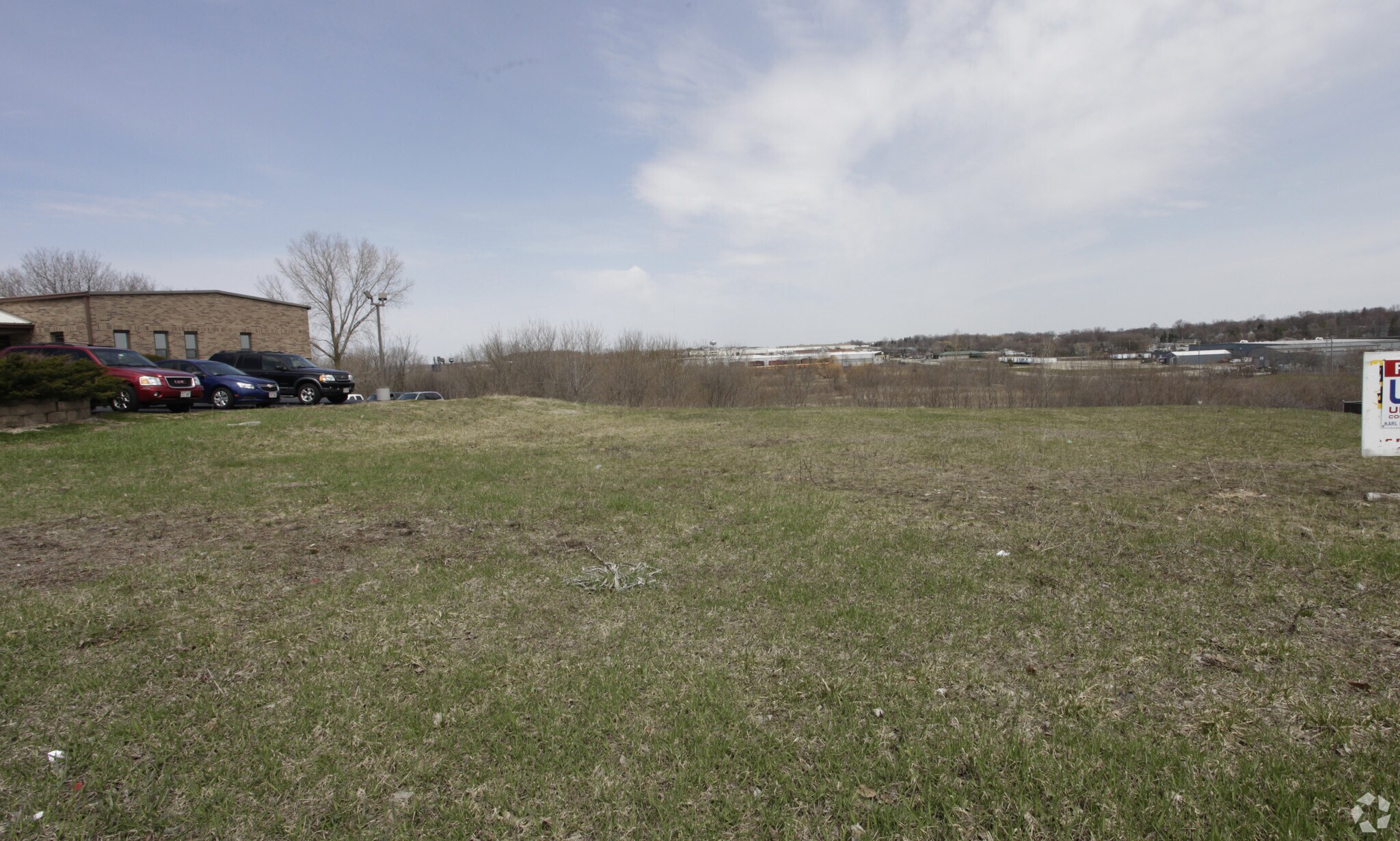 852 W Sumner St, Hartford, WI for Sale