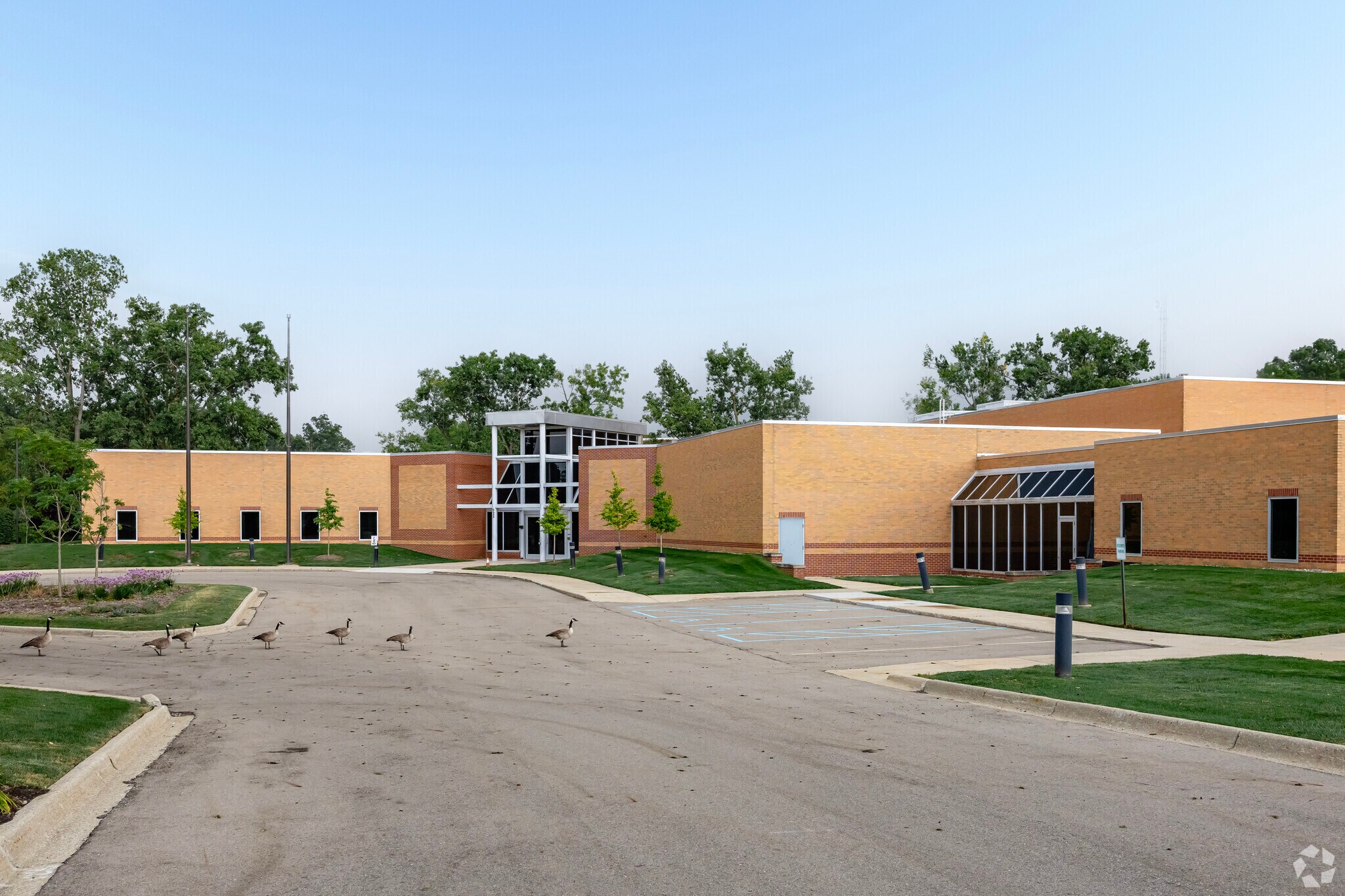 625 Avis Dr, Ann Arbor, MI for Sale