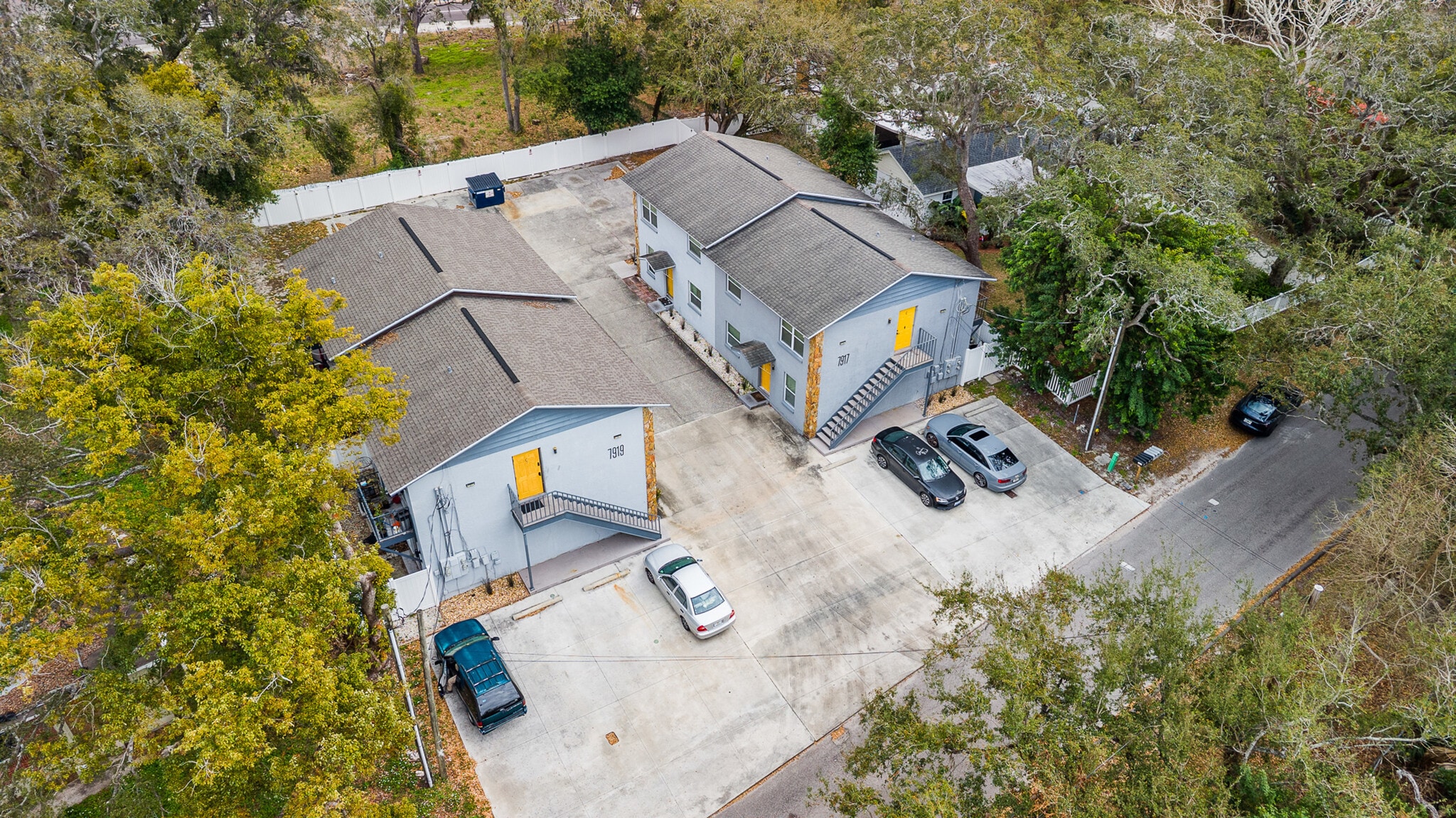 7917 Lakeshore Dr, Tampa, FL for Sale