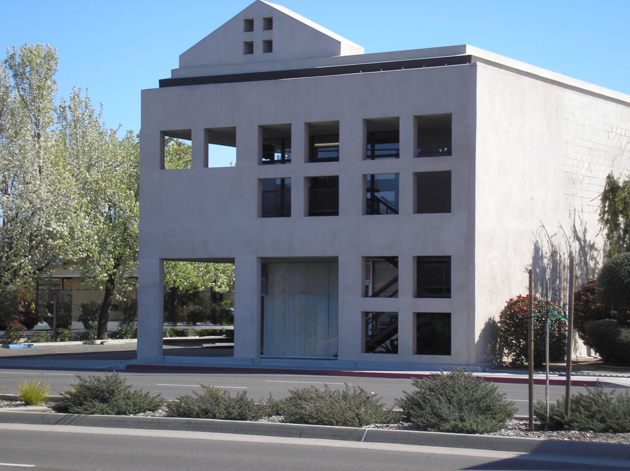 1500 S Mooney Blvd, Visalia, CA for Sale