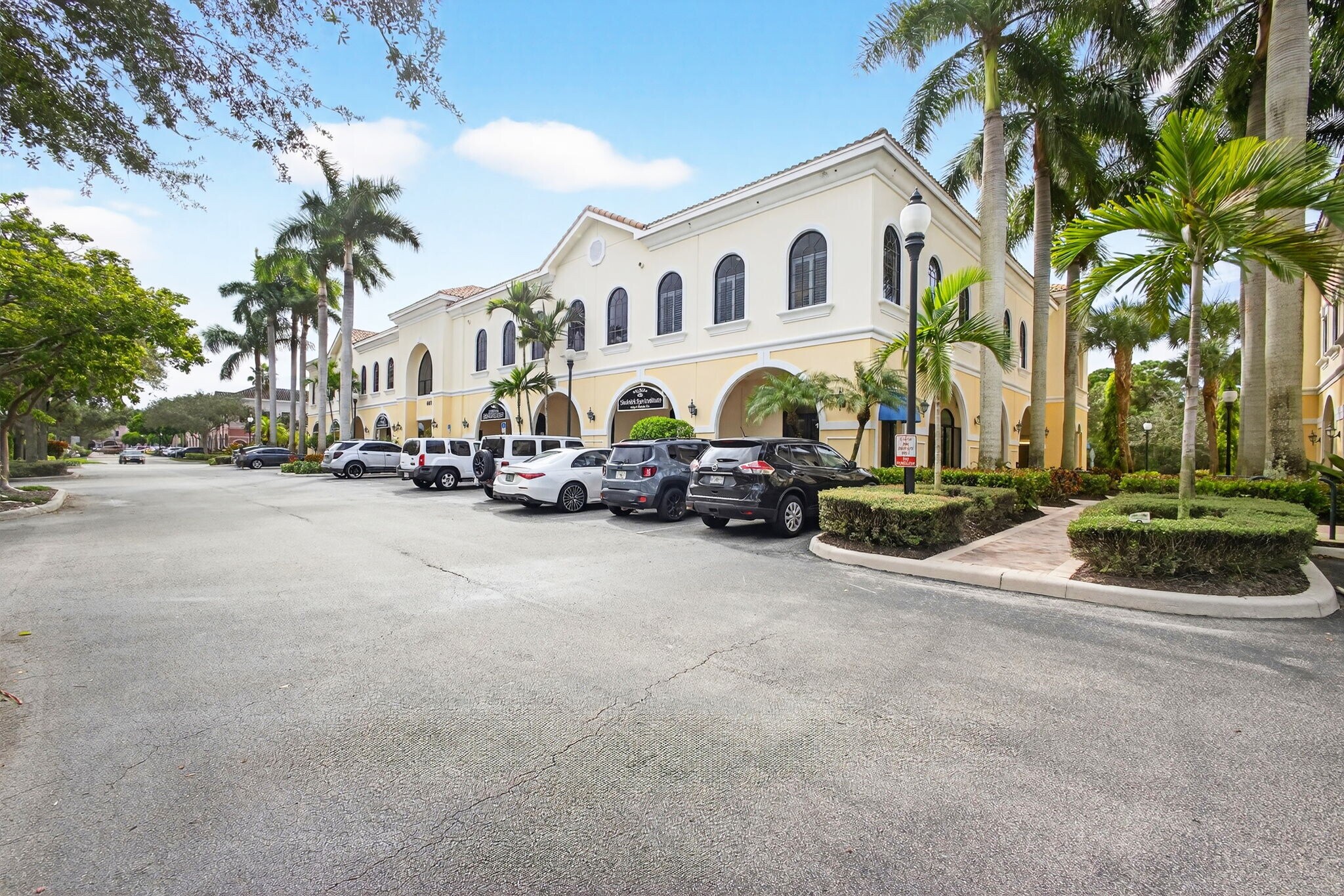 641 University Blvd, Jupiter, FL for Sale