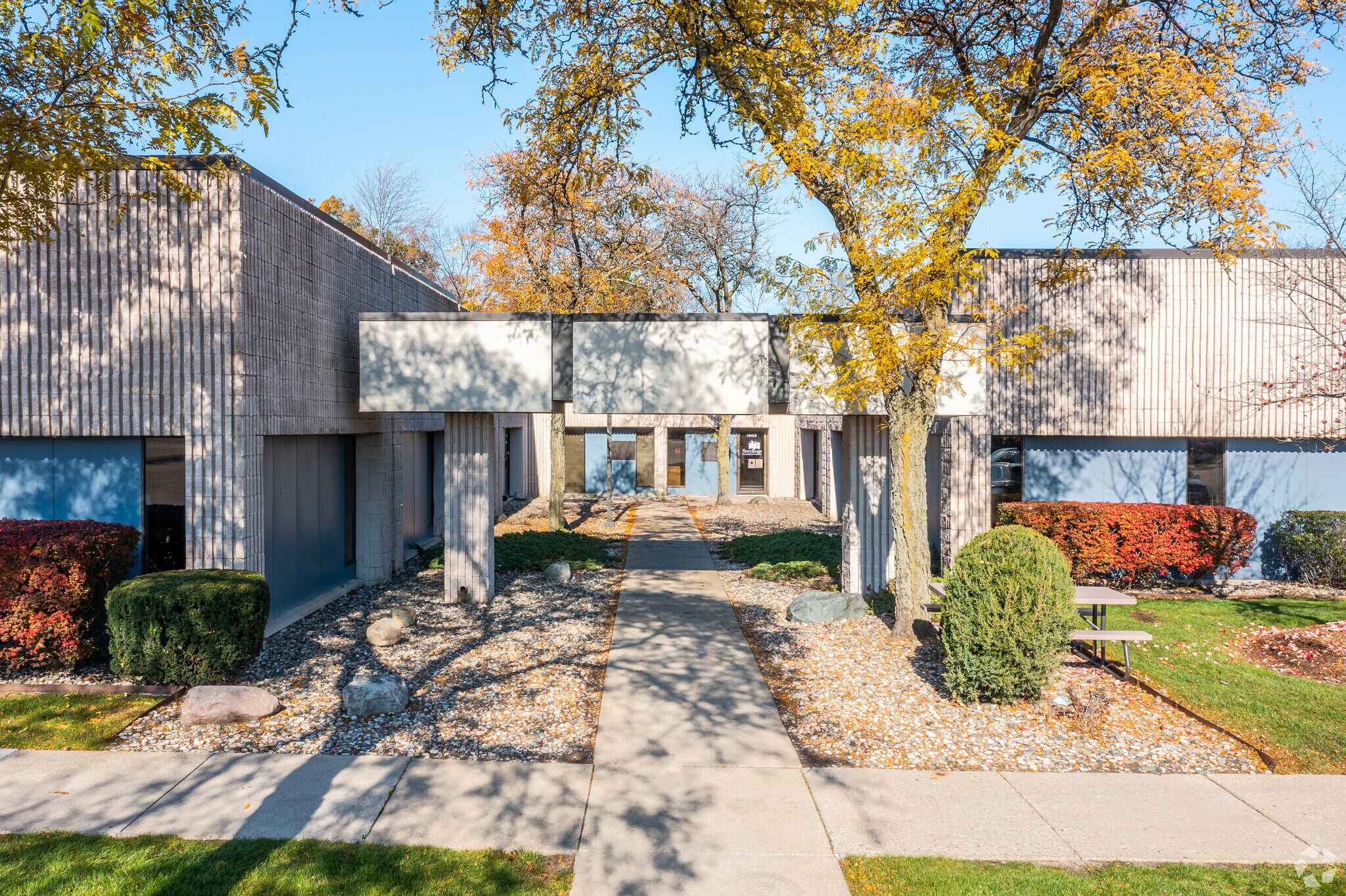 14133-14155 Farmington Rd, Livonia, MI for Rent