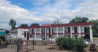 Montrose, CO Hospitality - 1702 E Main St