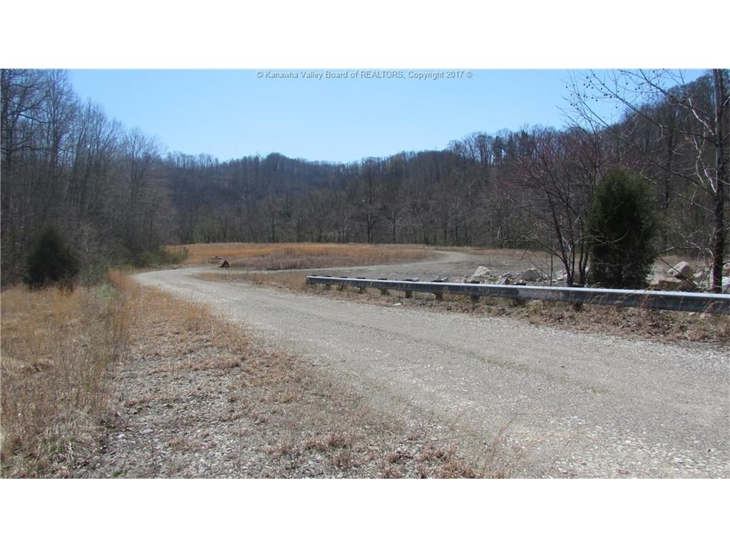 0 Mccorkle Rd, Alum Creek, WV for Sale