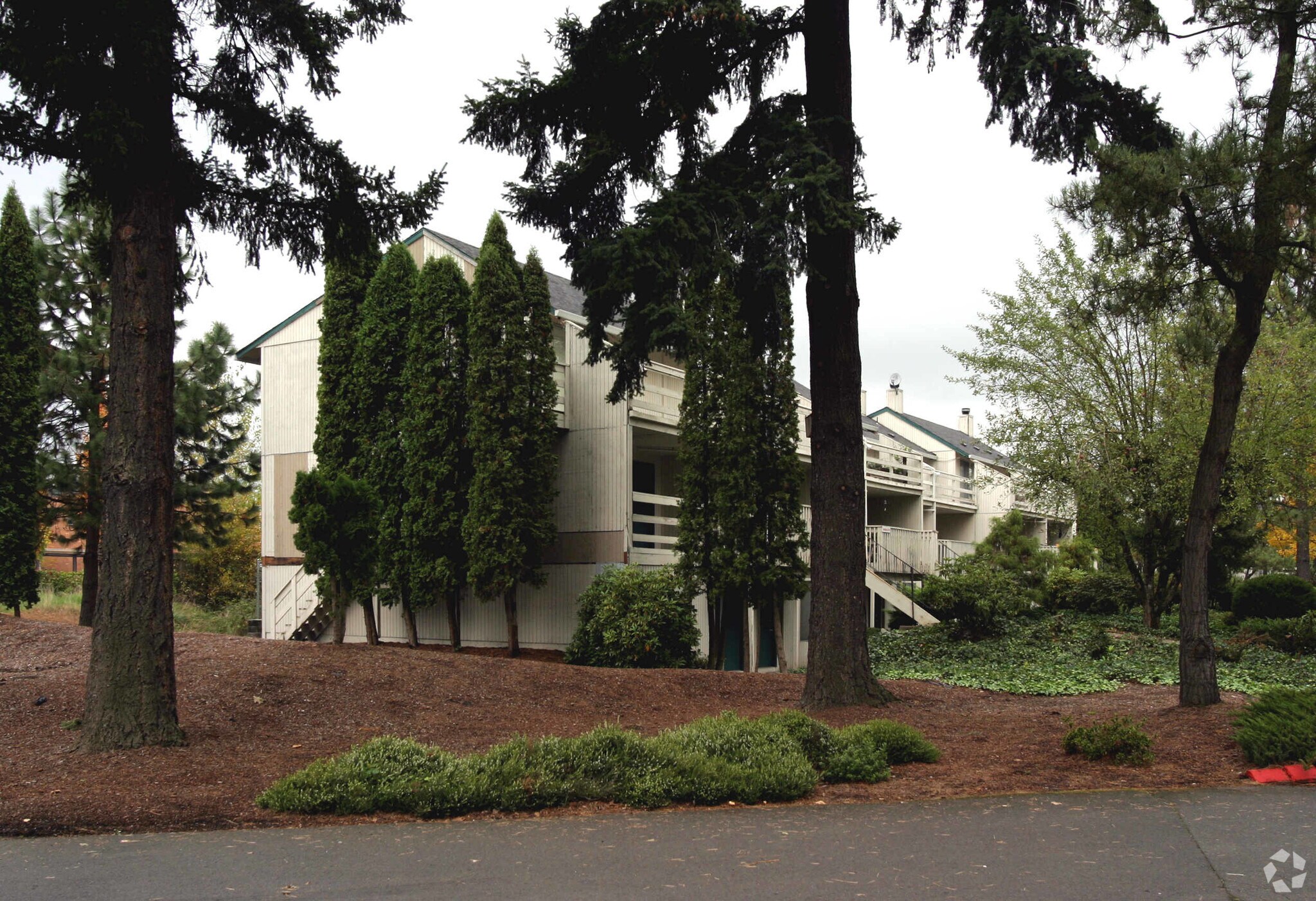 9350 SW Hall Blvd, Tigard, OR for Sale