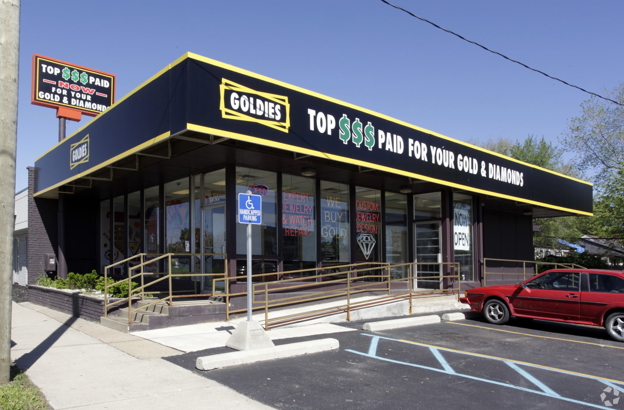 13630 W Eight Mile Rd, Oak Park, MI for Sale