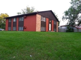 Anoka, MN Apartments - 2750 Euclid Ave