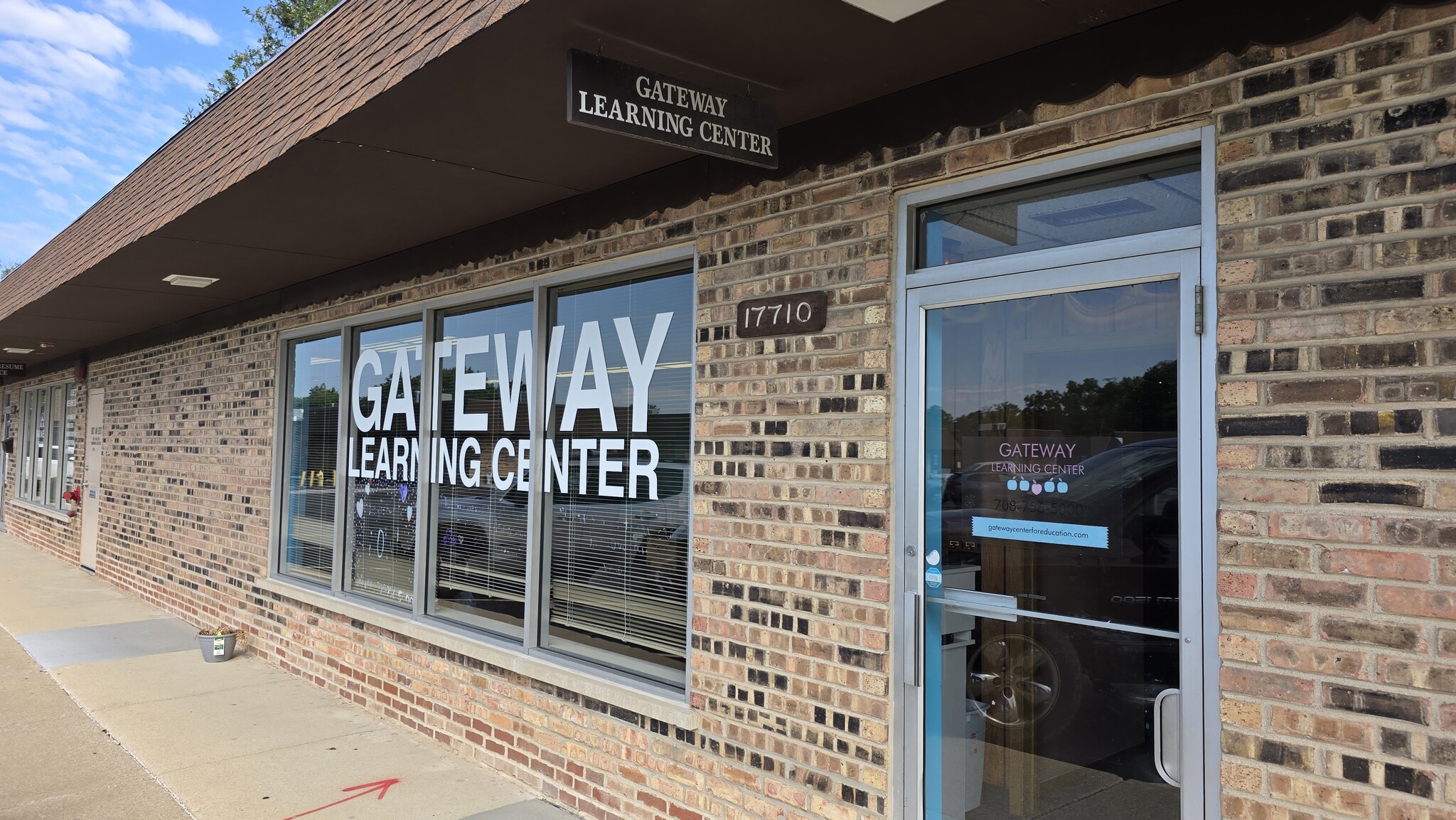 17704-17718 Oak Park Ave, Tinley Park, IL for Sale