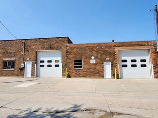 Mason City, IA Warehouse - 708-712 S Jefferson Ave