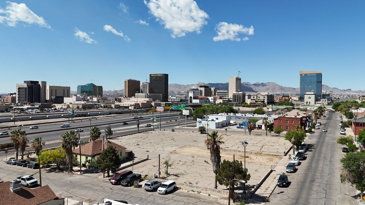 910 & 920 Wyoming Ave, El Paso, TX for Rent
