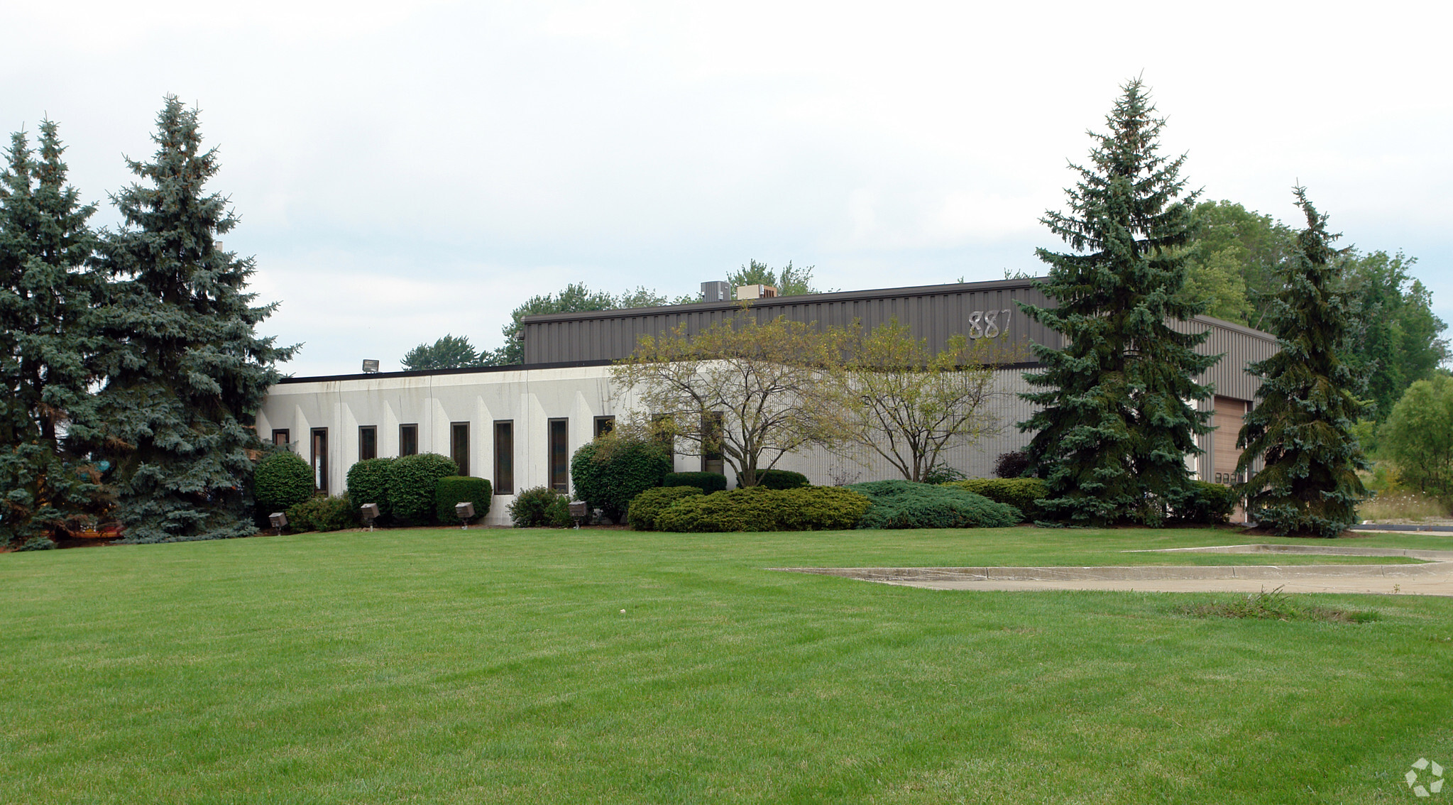887 W Liberty St, Medina, OH for Sale