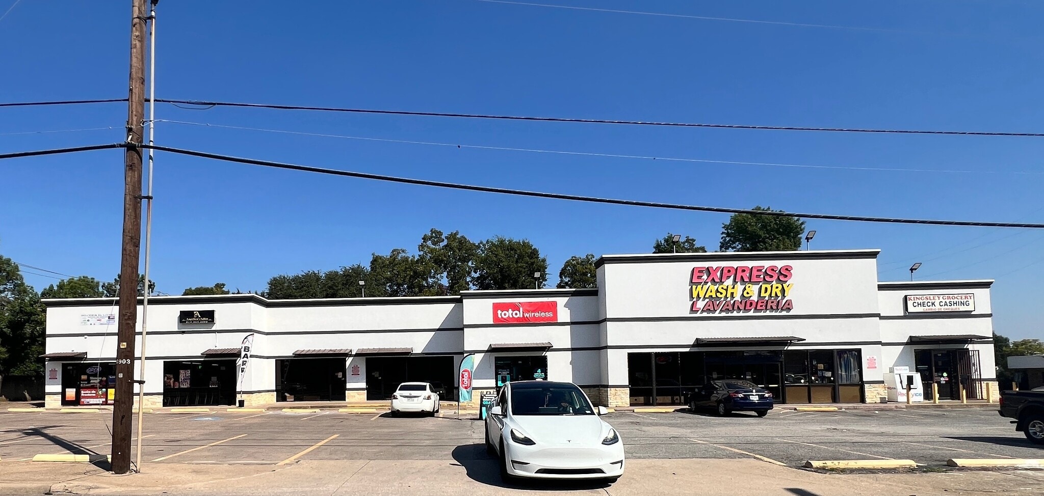 1435-1445 W Kingsley Rd, Garland, TX for Rent