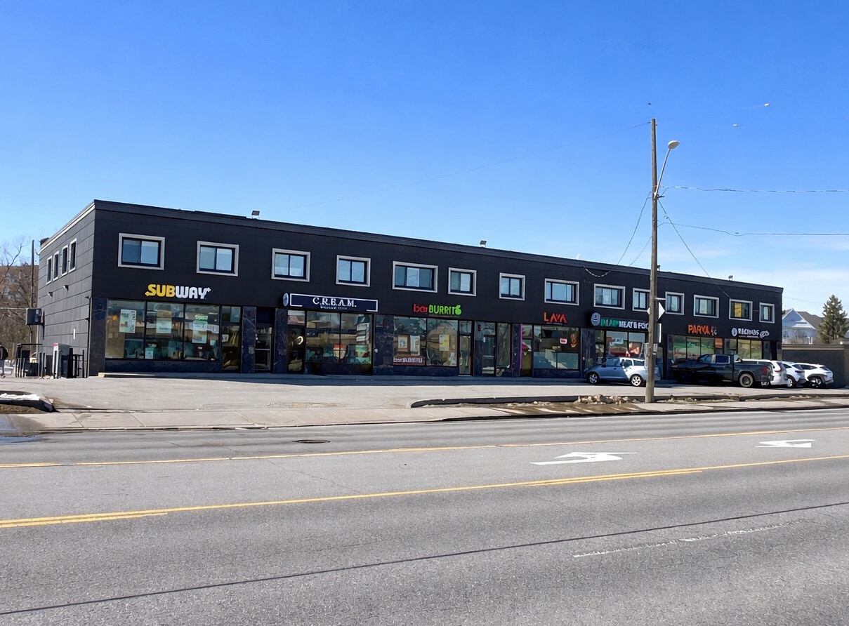 14810 Yonge St, Aurora, ON for Sale