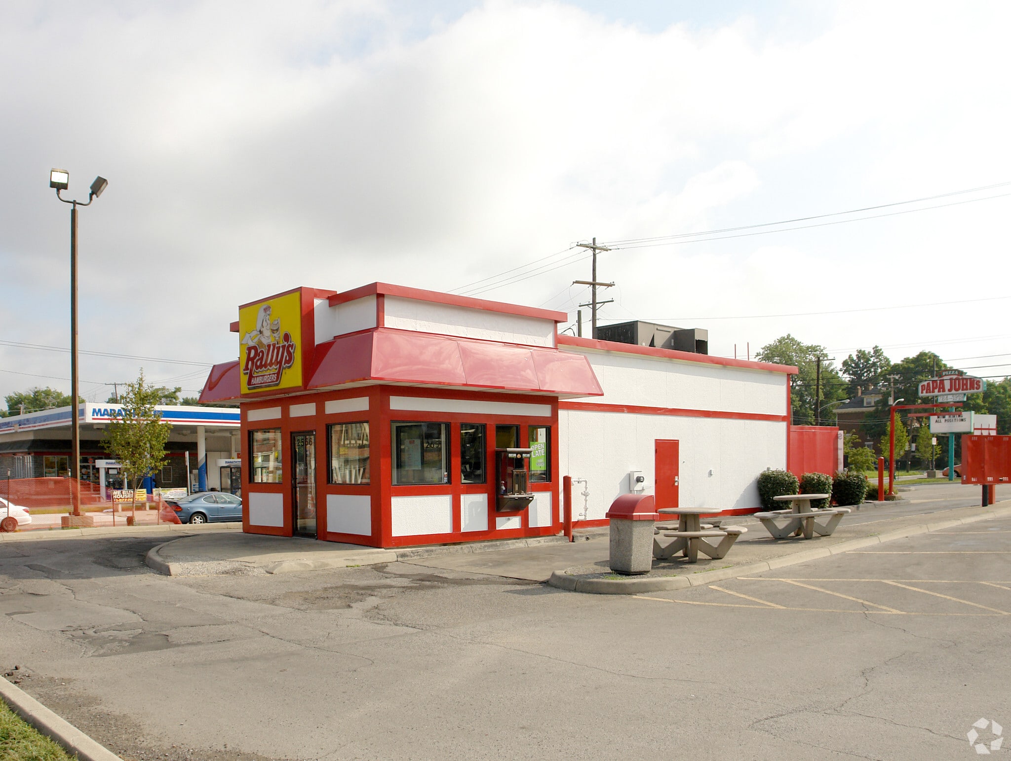 2556 N High St, Columbus, OH for Rent