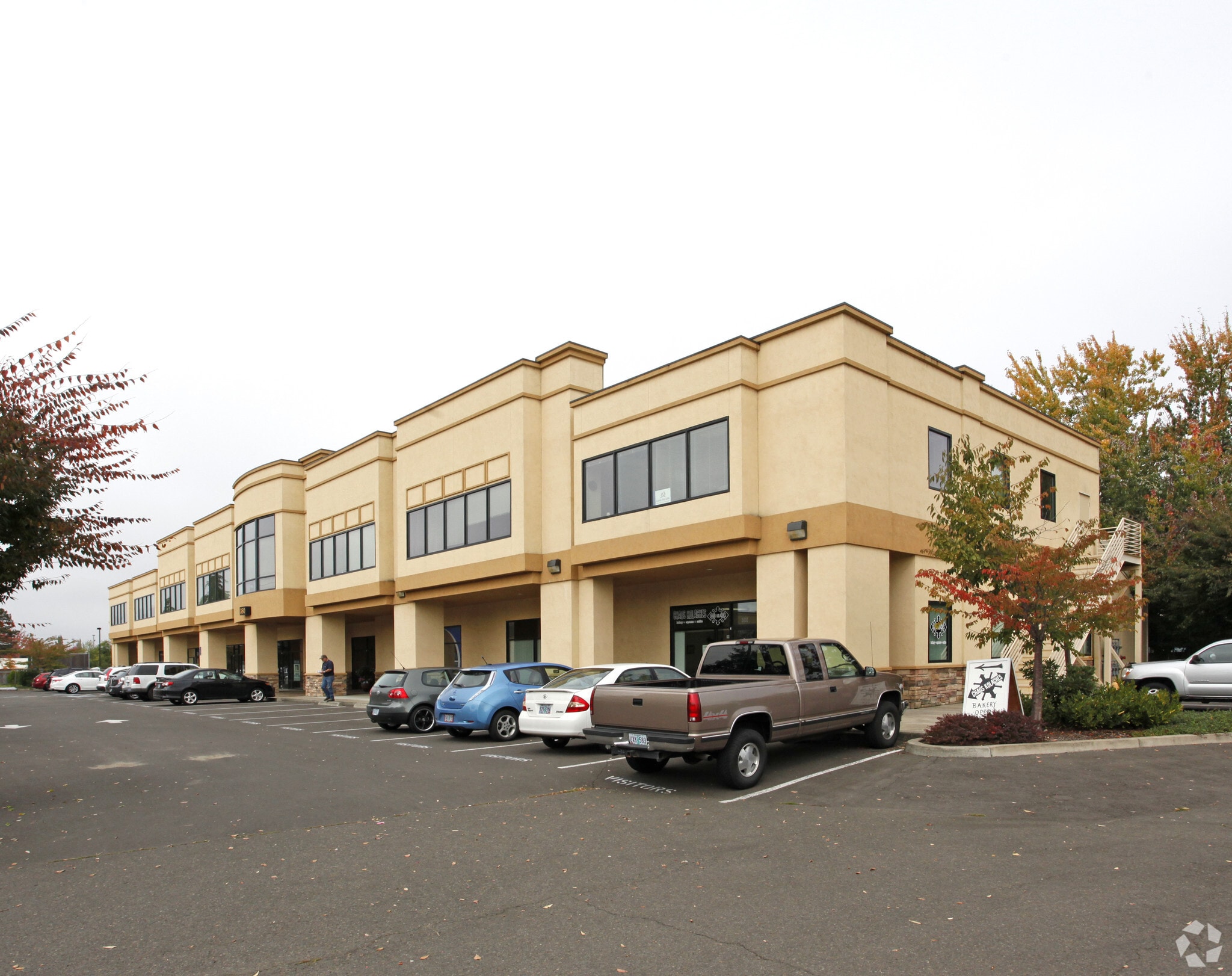 370-388 Q St, Springfield, OR for Rent