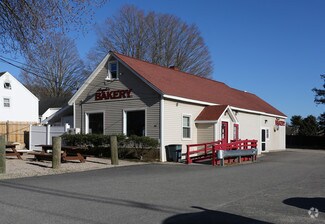 32 Halls Hl Rd  