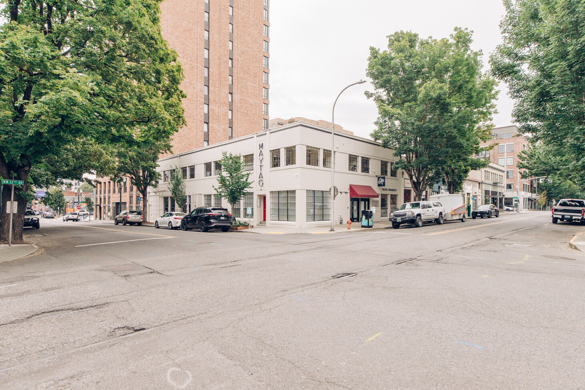 1120-1136 NW Hoyt St, Portland, OR for Rent