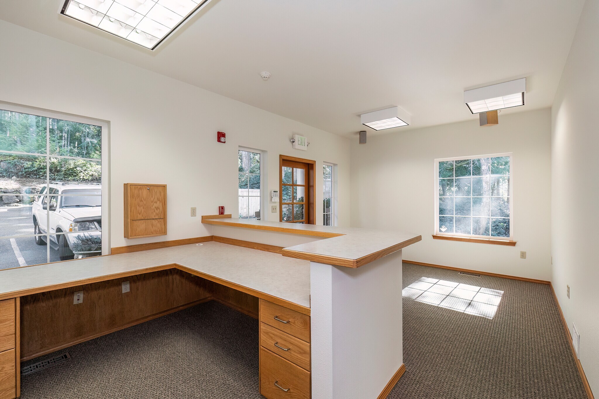 10 NE Creelman Ln Belfair, WA 98528 Office Property for Lease on