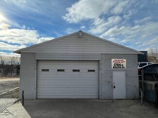 1702-1704 W Baltic Pl