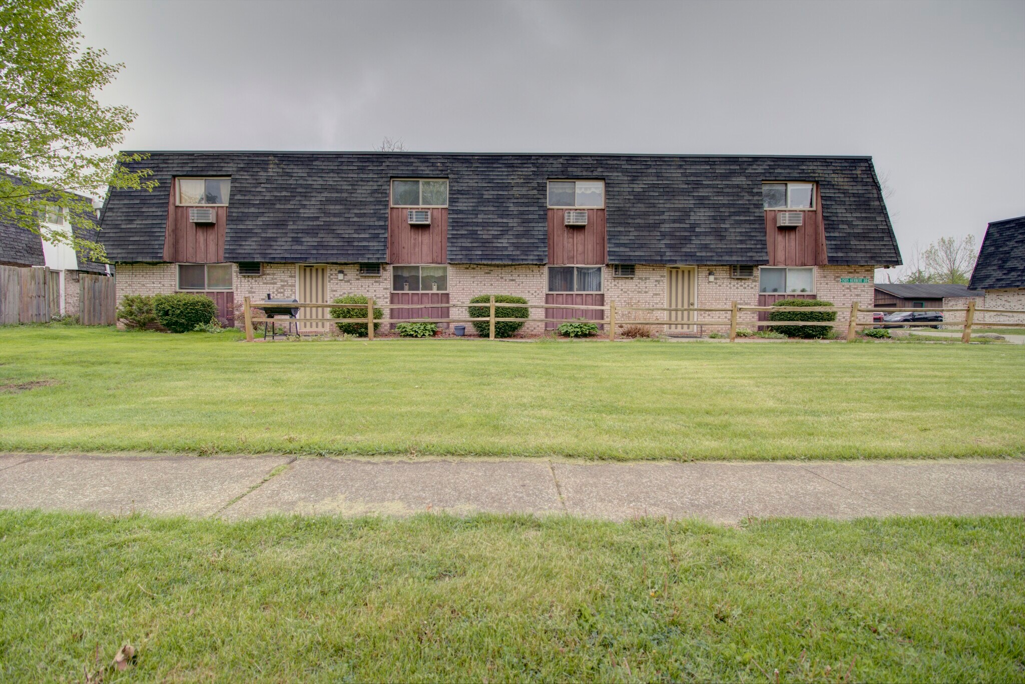 1505-1525 Herbert Dr, Lorain, OH for Sale