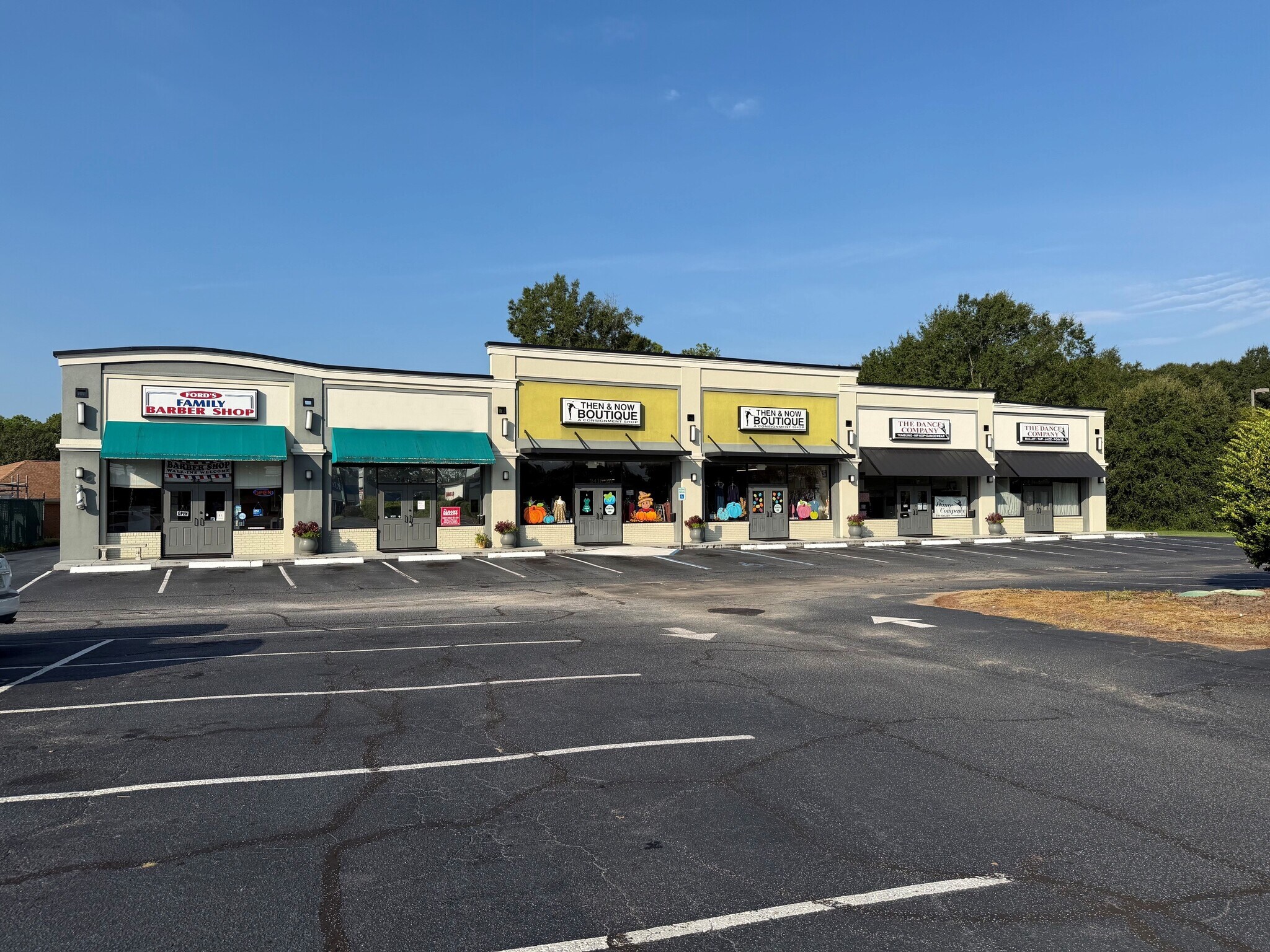 2418 Dawson Rd, Albany, GA for Rent