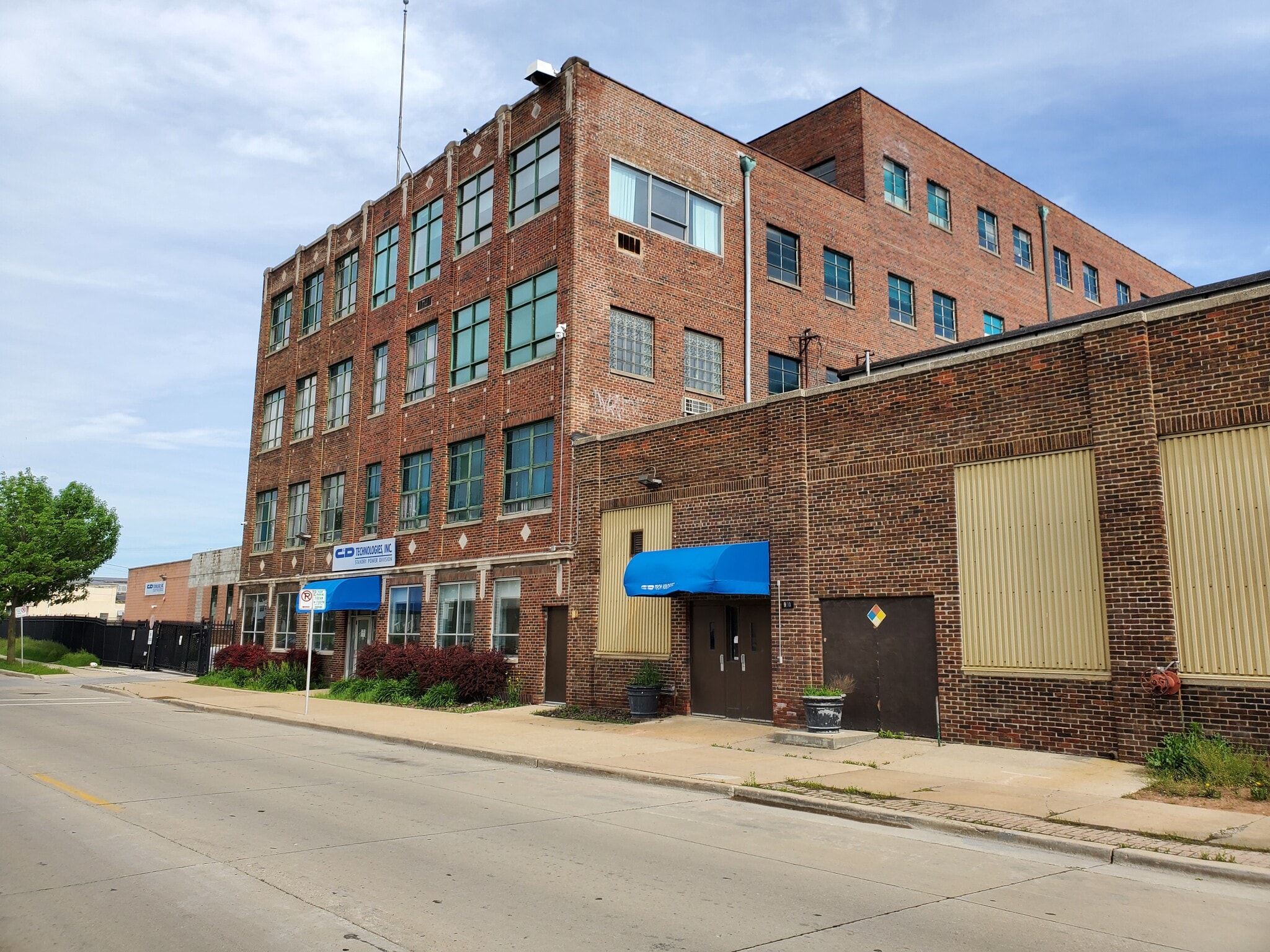 , Milwaukee, WI for Sale