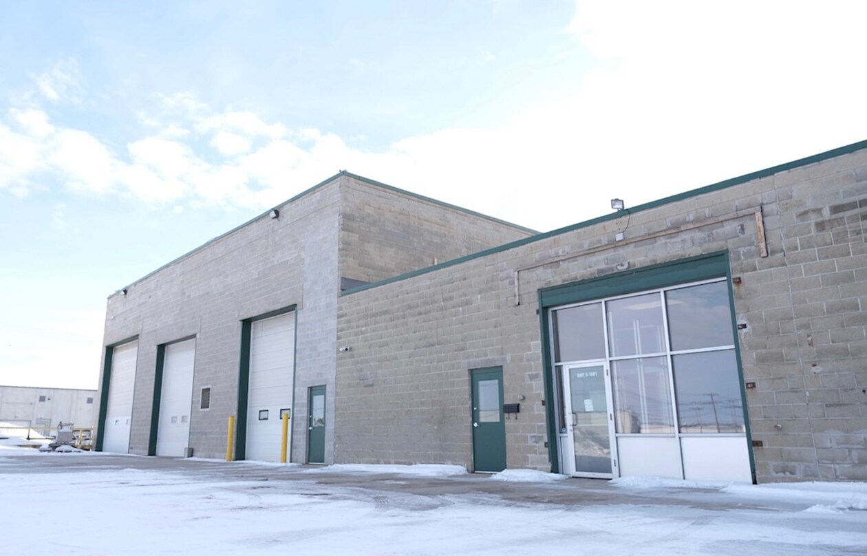 1601 Church Ave, Winnipeg, MB for Rent