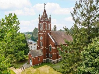 Iron River, MI Churches - 121 N 5th Ave