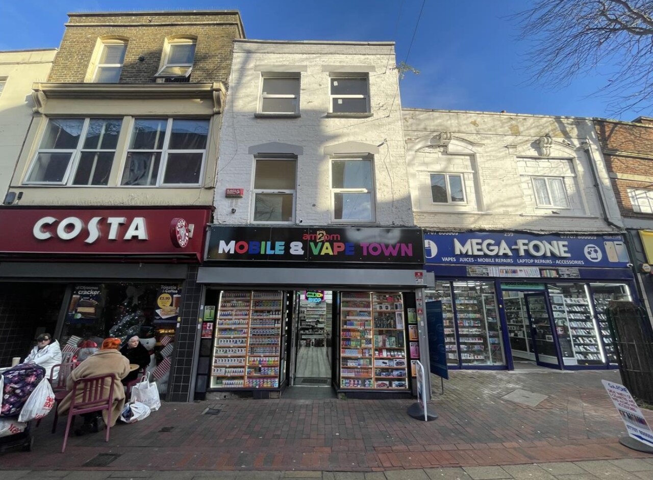 257 High St, Chatham, KEN for Rent
