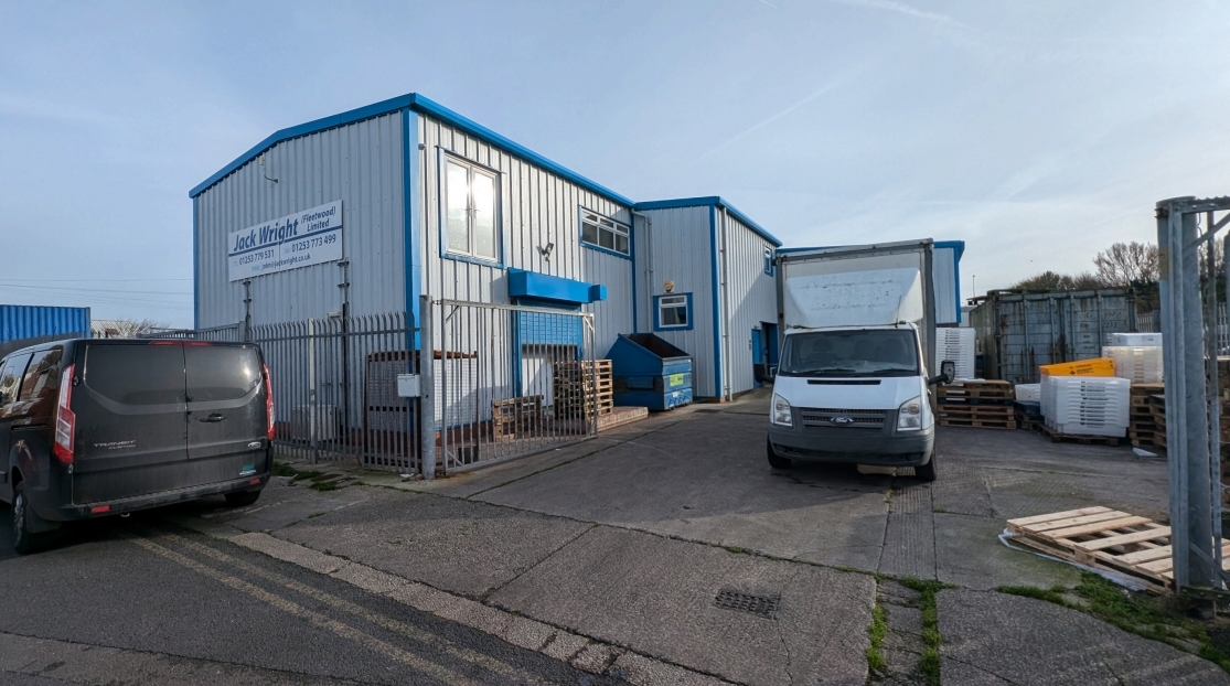 Siding Rd, Fleetwood, LAN for Sale