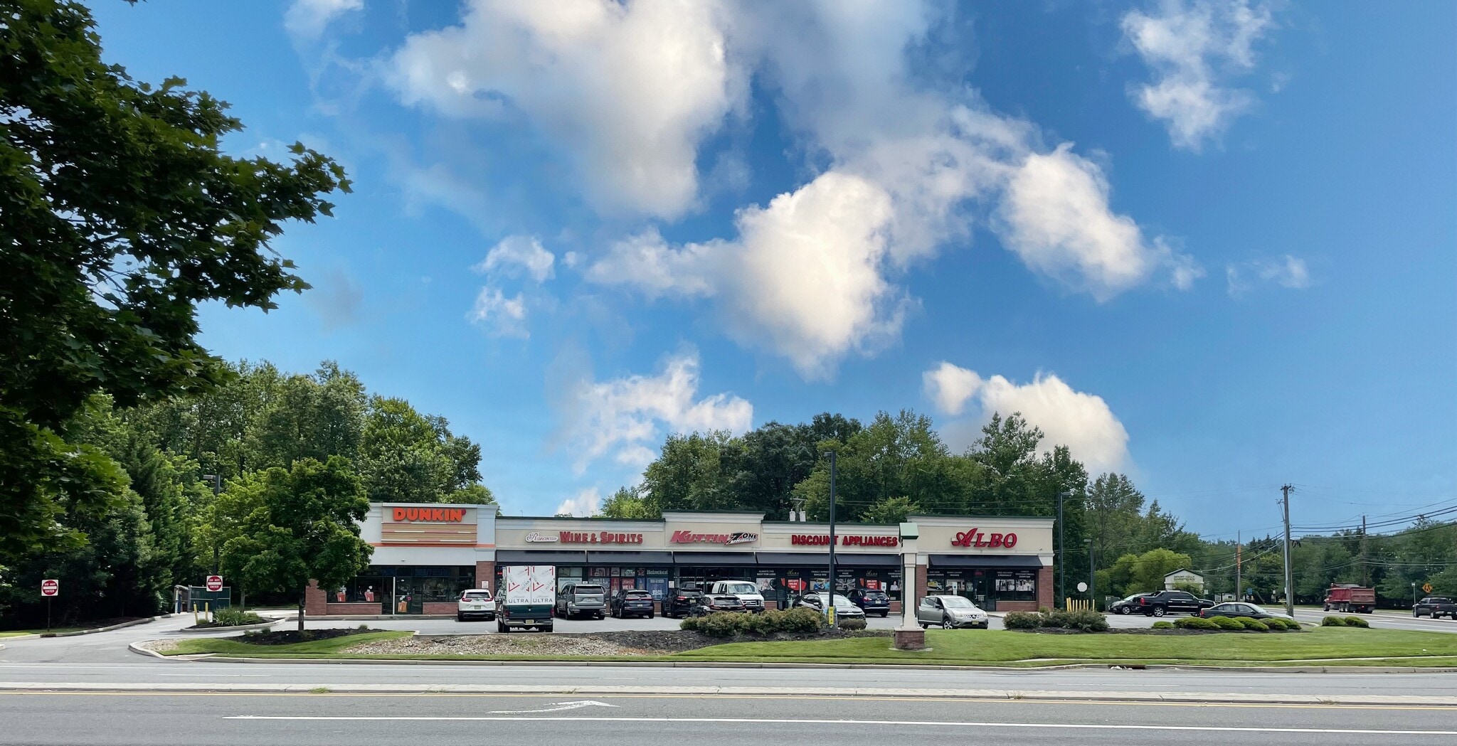 305-317 Rancocas Rd, Mount Holly, NJ for Sale