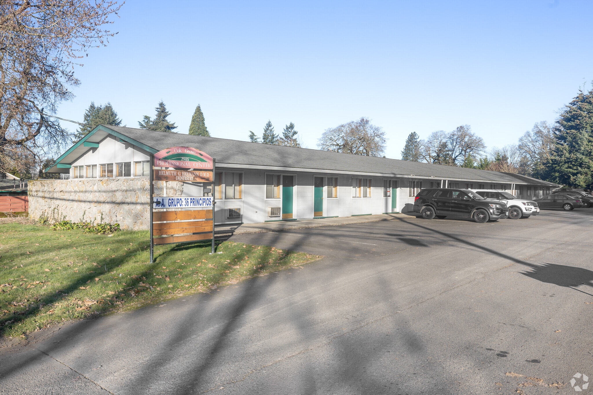 2905 SE Oak Grove Blvd, Milwaukie, OR for Rent