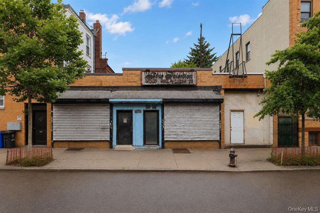 65-19 Myrtle Ave, Glendale, NY for Rent