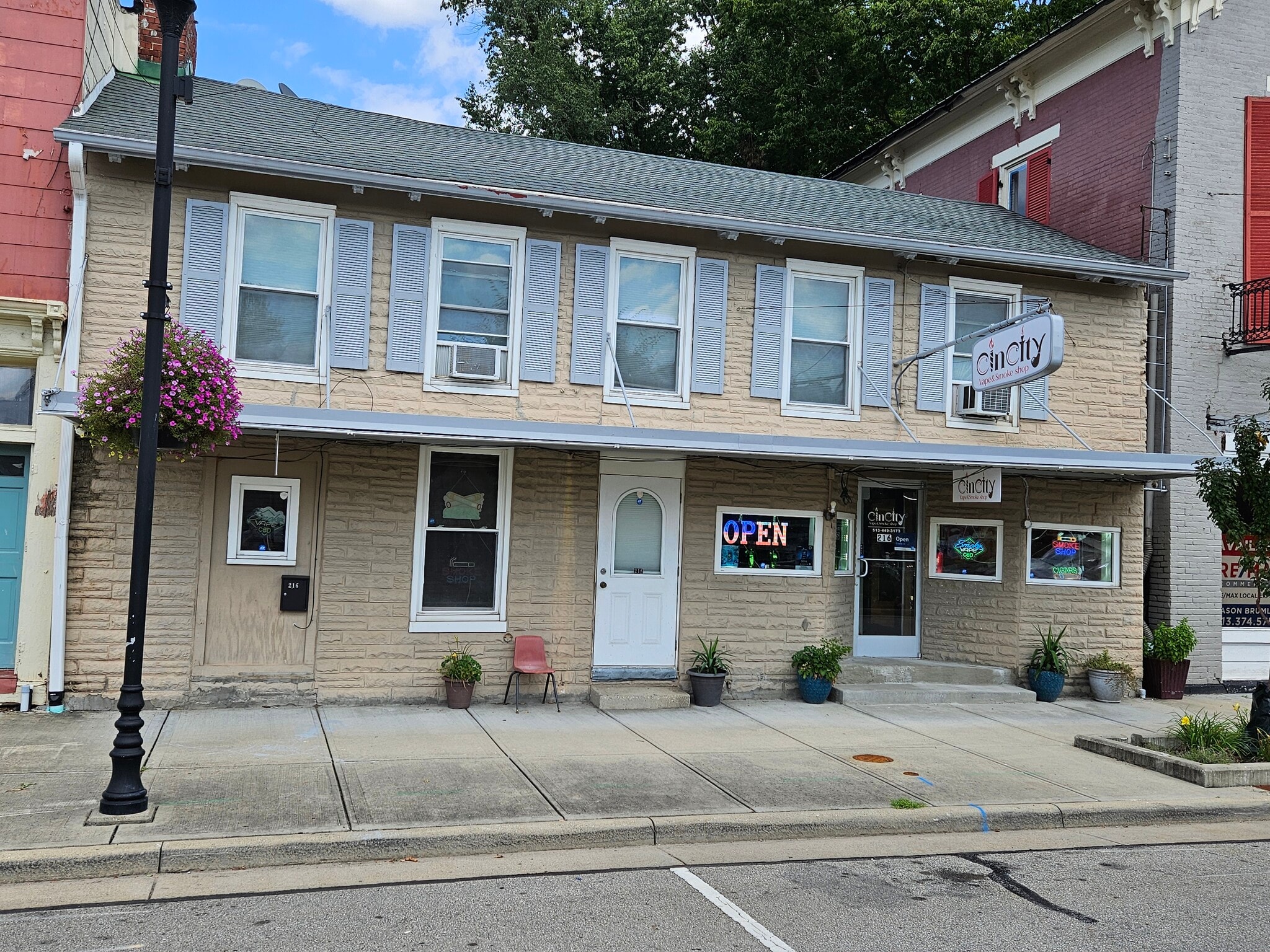 216 E Main St, Batavia, OH for Sale