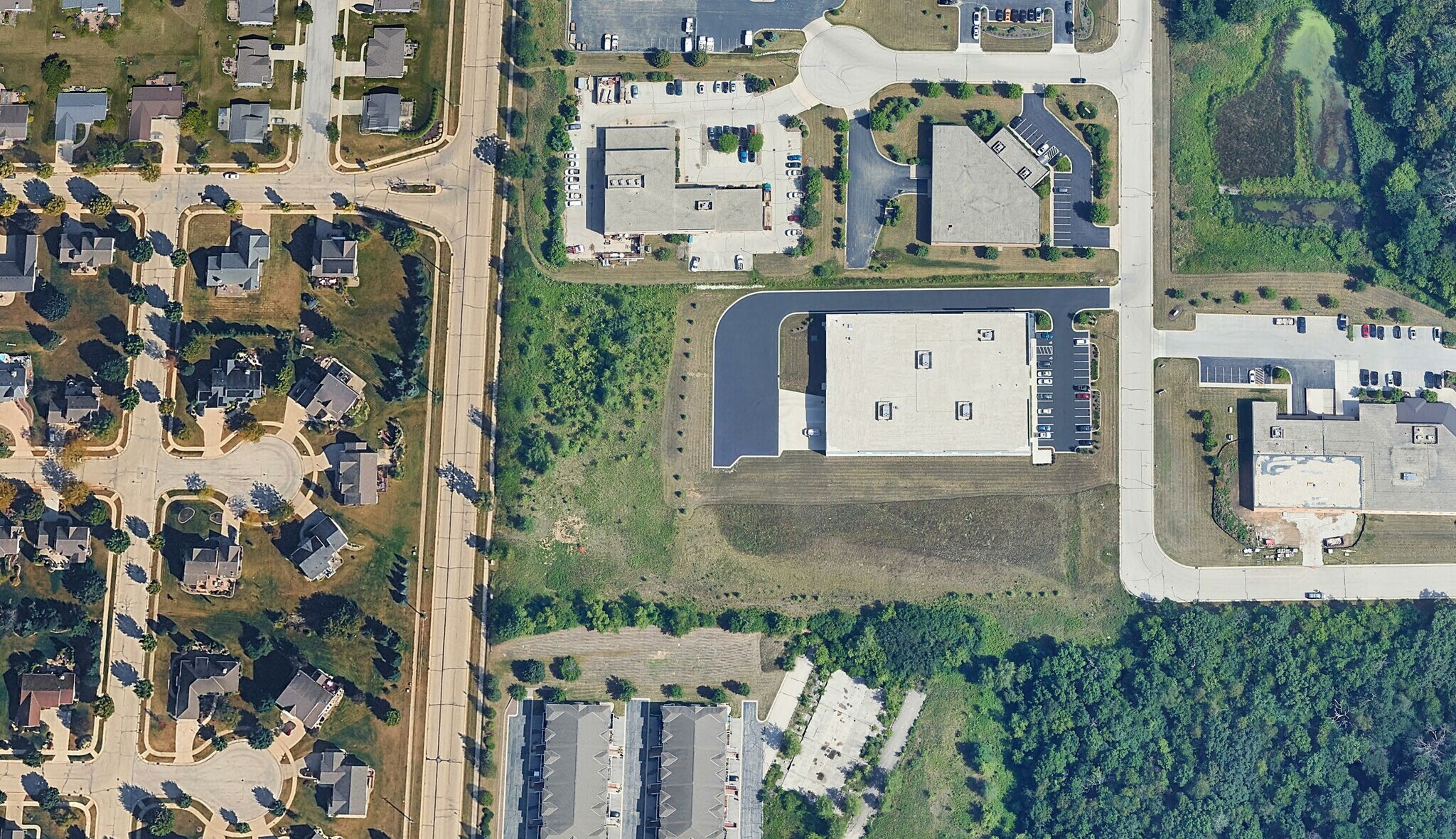 821 Corporate Ct, Waukesha, WI for Sale