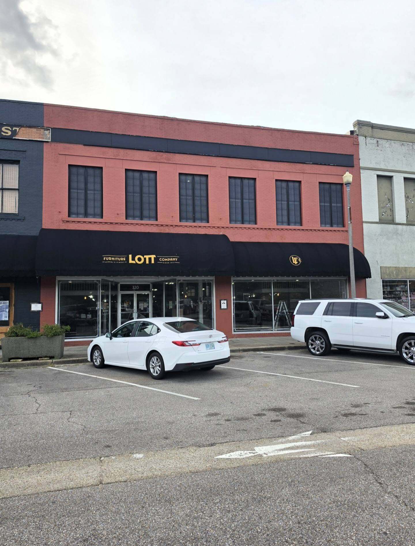 320 Front St, Laurel, MS for Rent