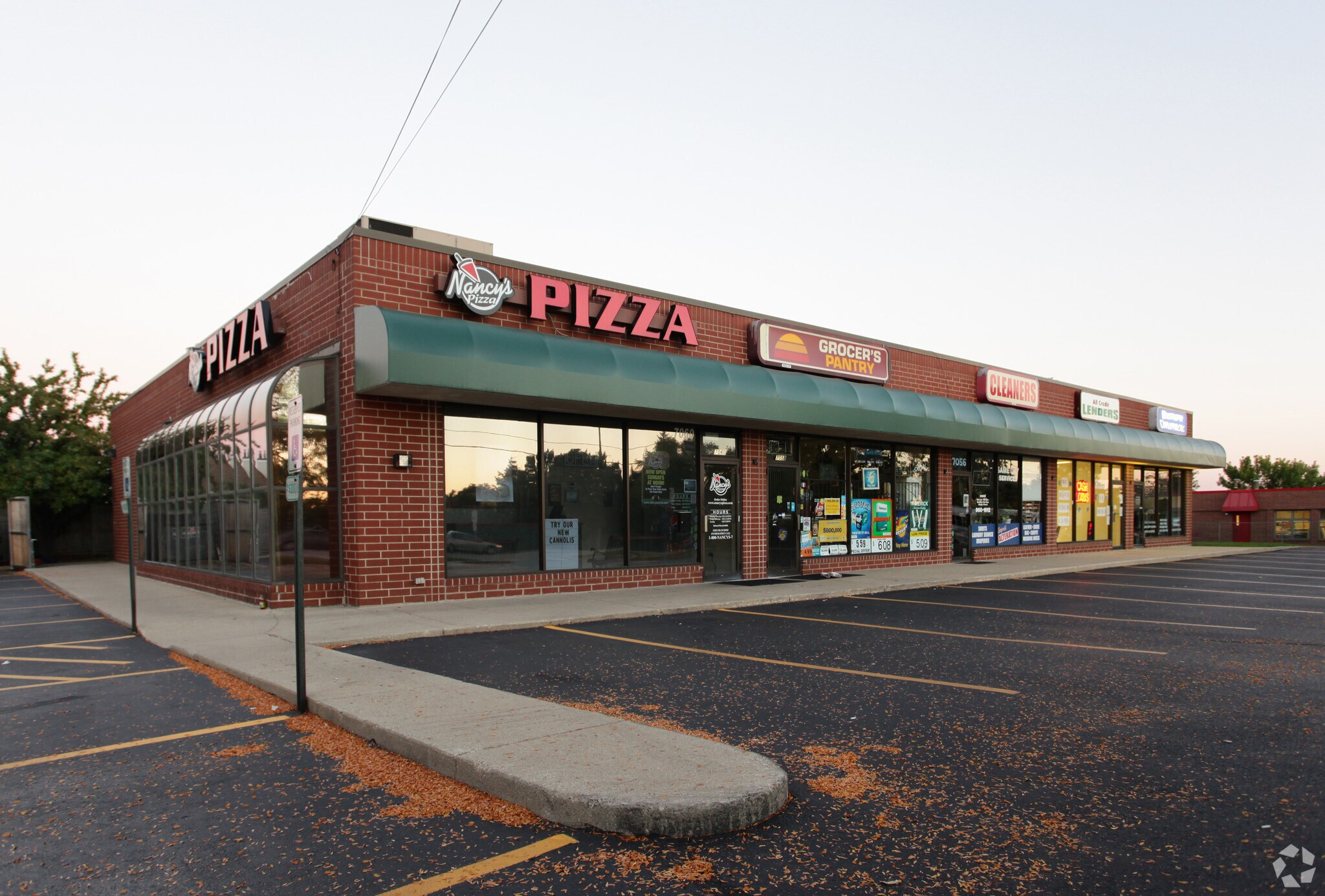 7048-7060 Woodward Ave, Woodridge, IL for Rent