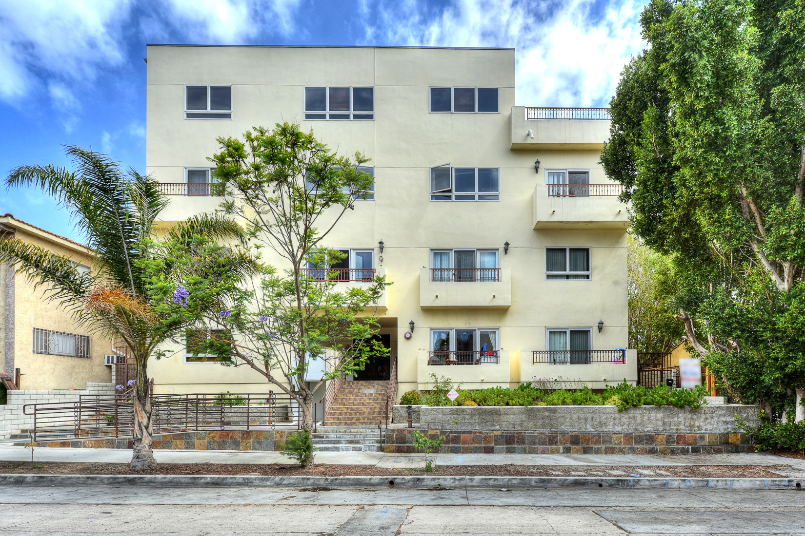 9315 Alcott St, Los Angeles, CA for Sale