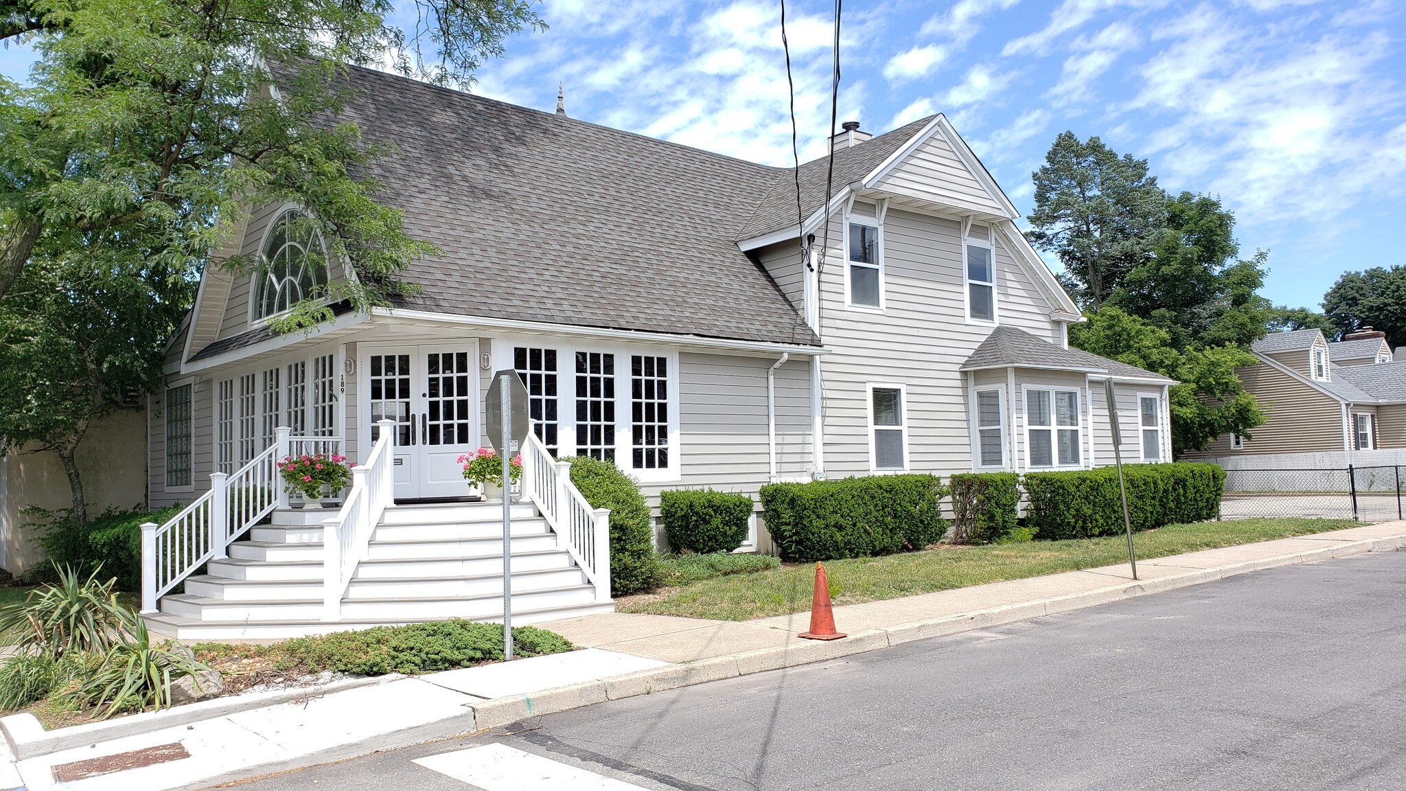 189 South St, Oyster Bay, NY for Rent