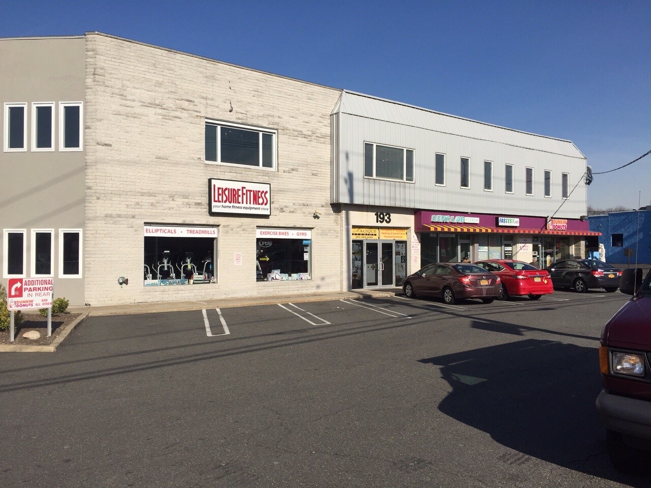 193 Route 17 S Paramus, NJ 07652 Retail Property for Lease on
