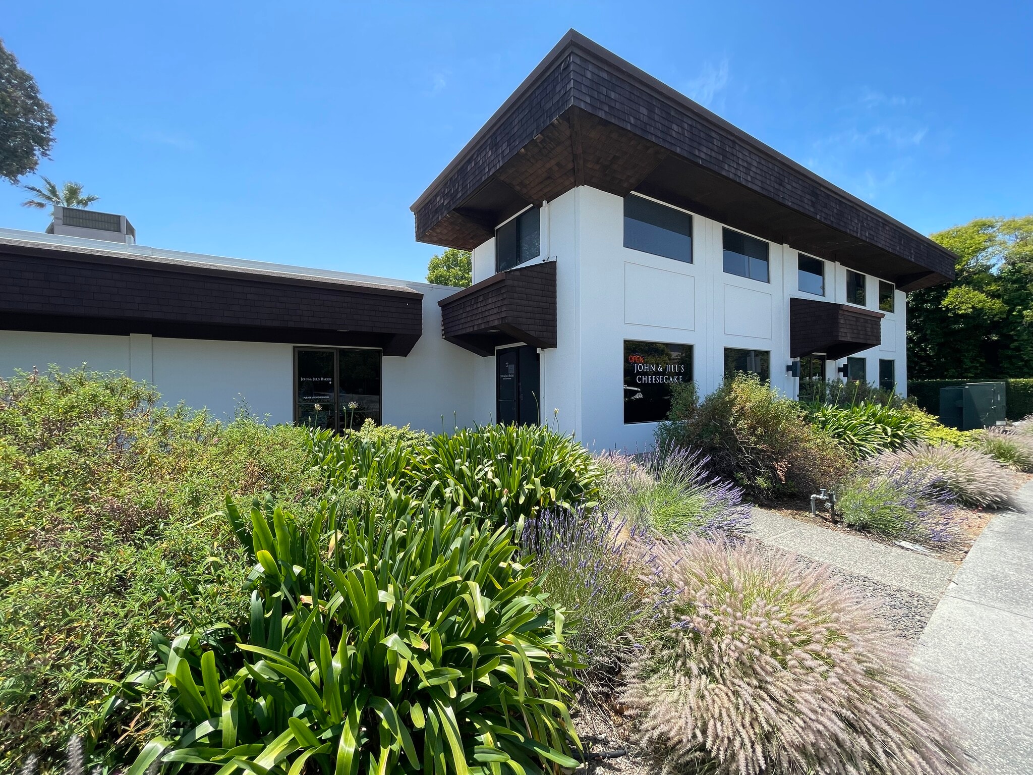4 Commercial Blvd Novato, CA 94949 Industrial Property for Sale on