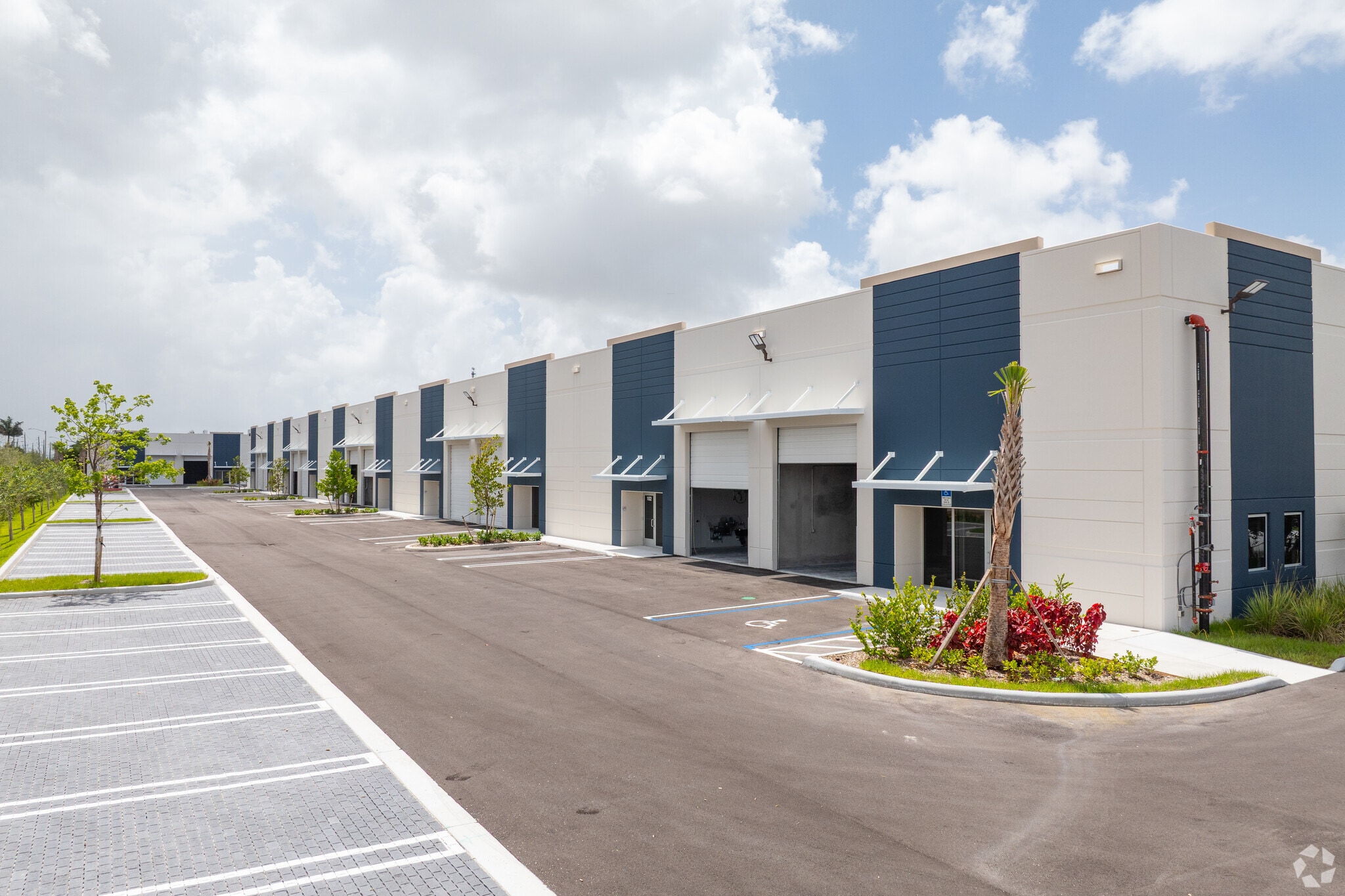 6175 NW 102nd Ave, Doral, FL for Rent