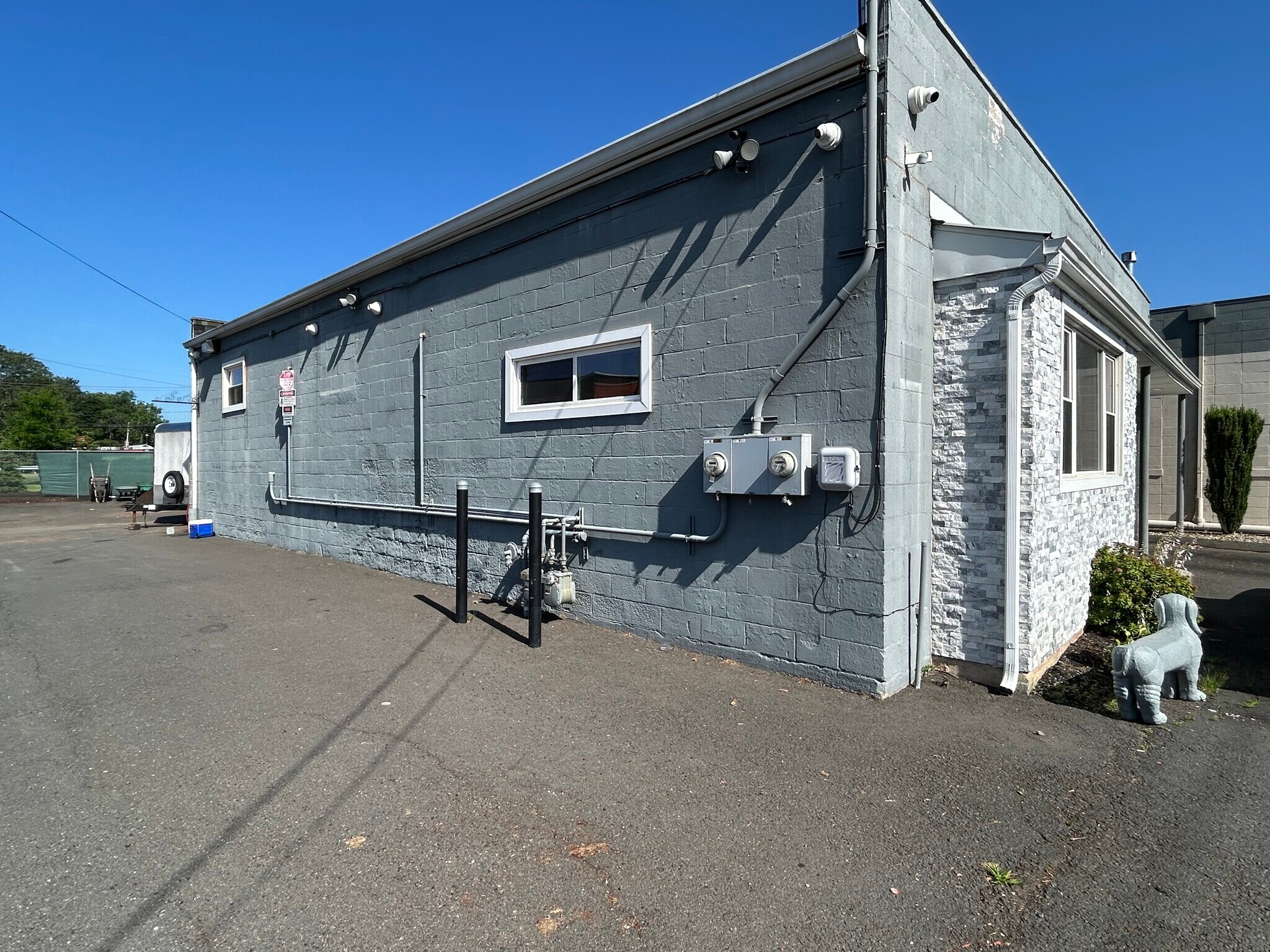 151 Kitts Ln, Newington, CT for Sale