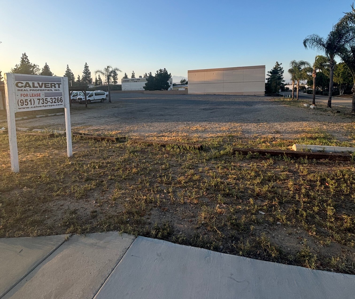 1065 Railroad St, Corona, CA for Rent